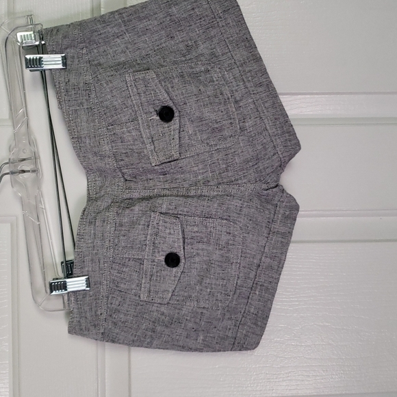 Express linen shorts - Picture 2 of 3